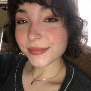 Meet your Posher, Mara